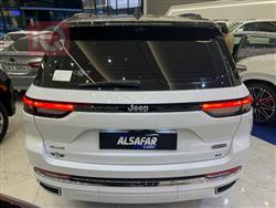 جیپ گراند شیرۆکی